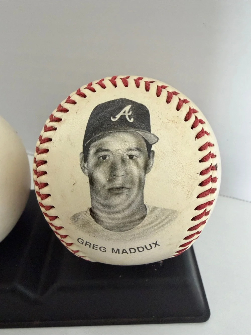 Braves Baseball Display Set - White/Red